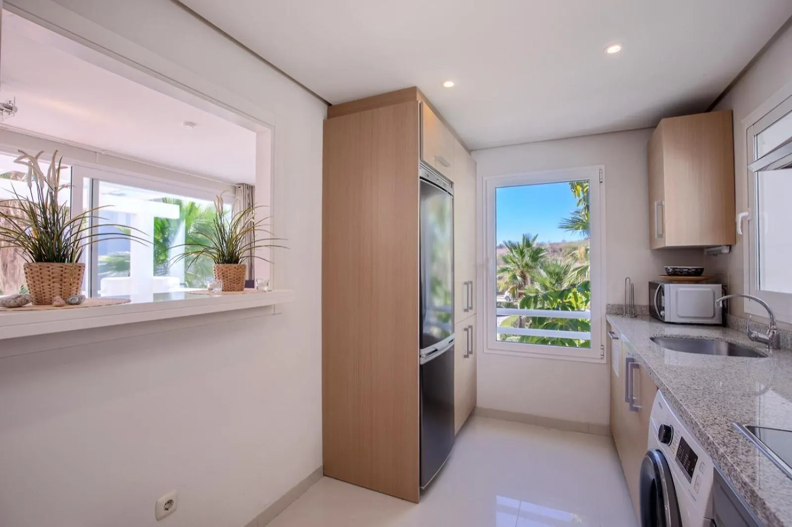 Alcazaba Lagoon Estepona Golf Apartment