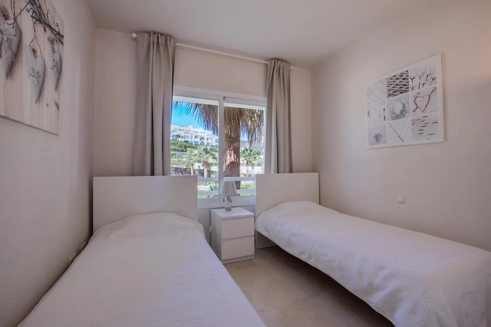 Alcazaba Lagoon Estepona Golf Apartment Spain