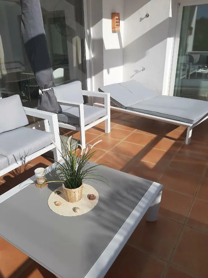 Alcazaba Lagoon Estepona Golf Apartment